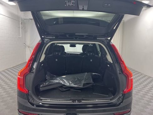 Used 2023 Volvo XC90 B5 Core w/ Climate Package AWD/4WD image 10