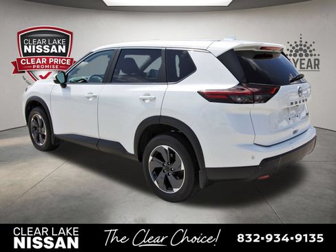 Used 2024 Nissan Rogue SV FWD image 5