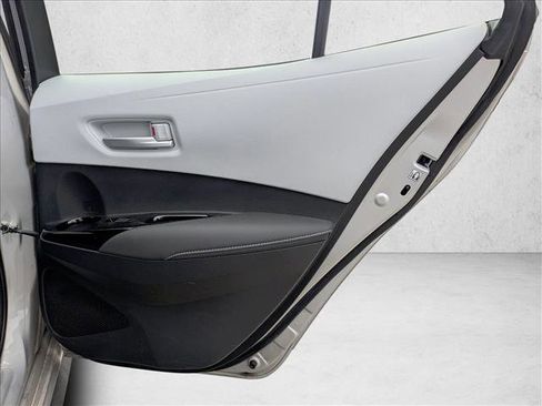 Used 2022 Toyota Corolla SE image 14