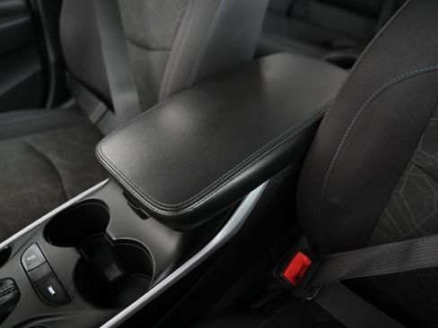 Used 2018 Chevrolet Volt LT FWD image 31