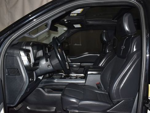 Used 2025 Ford F250 Platinum image 14