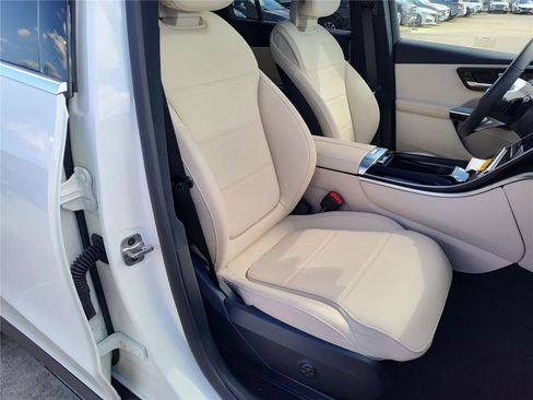 New 2026 Mercedes-Benz GLC 300 4MATIC image 12