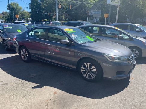 Used 2013 Honda Accord LX image 1