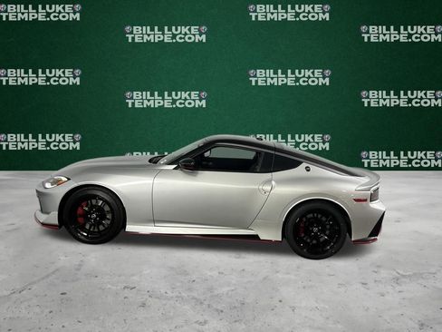 Used 2025 Nissan Z NISMO w/ Floor Mat Package image 9