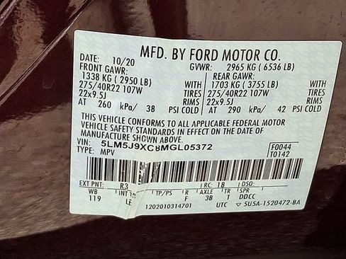 Used 2021 Lincoln Aviator Black Label w/ Class IV Trailer Tow Package AWD/4WD image 27