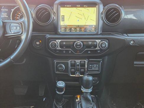 Used 2022 Jeep Gladiator Sport image 16
