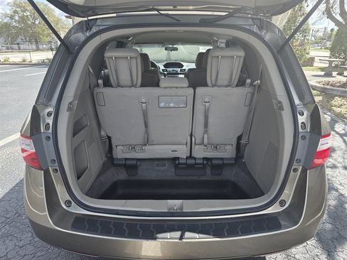 Used 2011 Honda Odyssey LX image 5