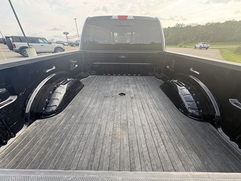 Used 2019 Ford F250 Lariat w/ Lariat Ultimate Package AWD/4WD image 15