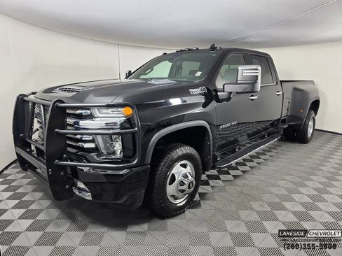 Used 2021 Chevrolet Silverado 3500 High Country AWD/4WD image 1
