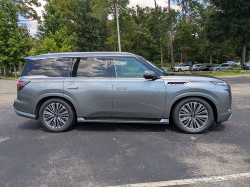 Used 2027 INFINITI QX80 Luxe w/ Cargo Package AWD/4WD image 3