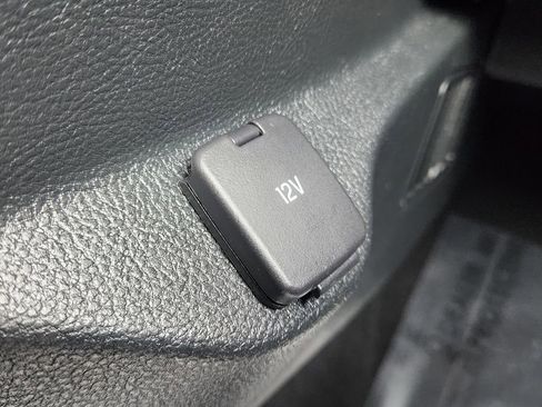 Certified 2024 Ford Edge SE image 28