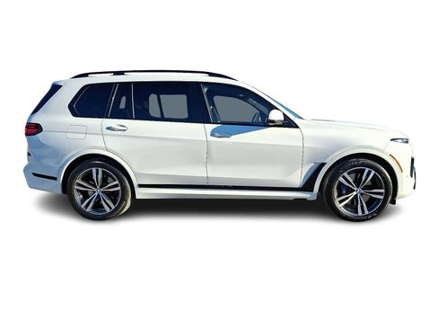 Certified 2023 BMW X7 xDrive40i w/ M Sport Package image 7