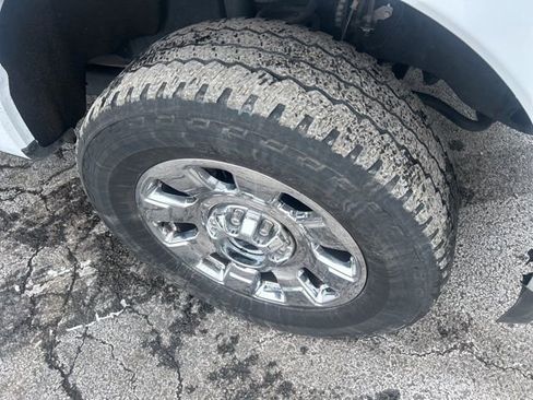 Used 2024 Ford F350 Lariat w/ Lariat Ultimate Package image 6