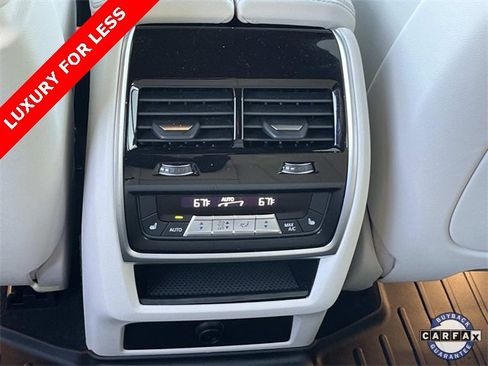 Used 2021 BMW X5 xDrive40i w/ Premium Package image 17