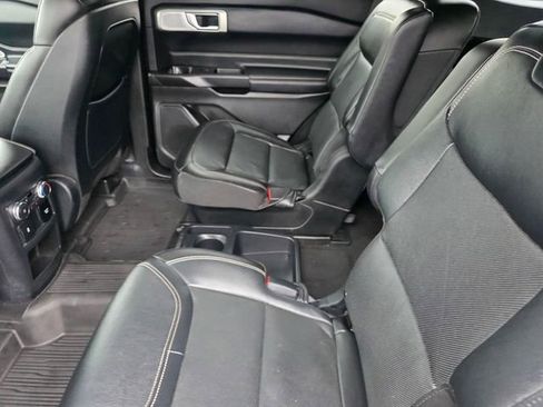 Used 2020 Ford Explorer ST image 9