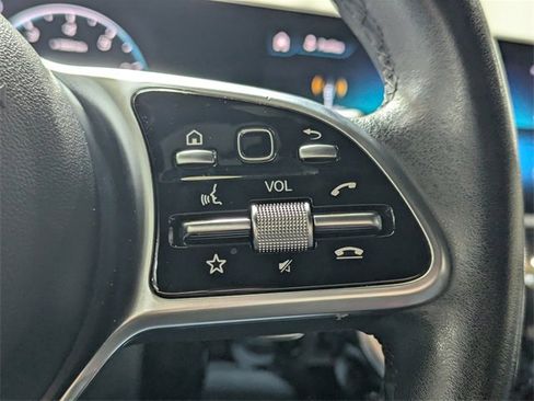 Used 2020 Mercedes-Benz CLA 250 image 20