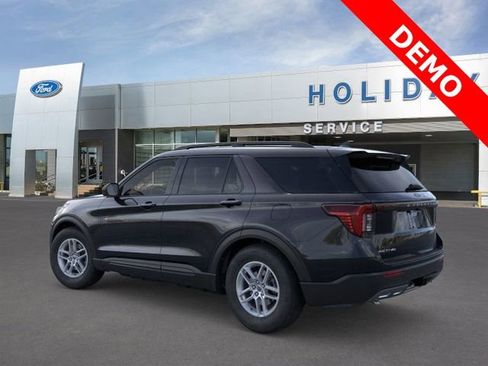 New 2026 Ford Explorer Active w/ Active Comfort Package image 4