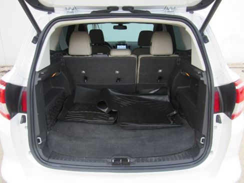 Used 2017 Ford C-MAX Titanium w/ Equipment Group 301A image 27