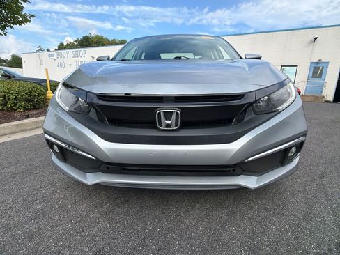 Used 2019 Honda Civic EX-L image 18