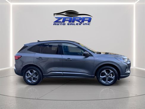 Used 2023 Ford Escape ST-Line AWD/4WD image 5