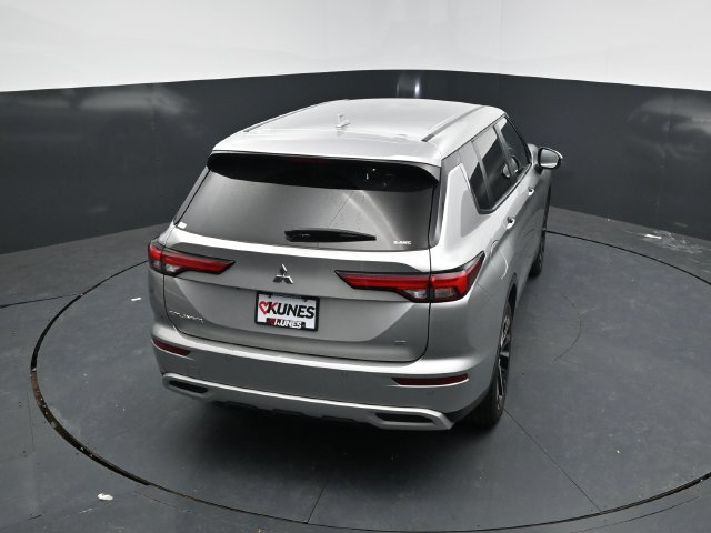 Used 2024 Mitsubishi Outlander SE AWD/4WD image 45