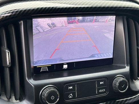 Used 2019 Chevrolet Colorado LT w/ Colorado RST Special Edition image 19