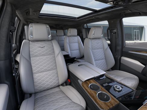 New 2026 Cadillac Escalade ESV Platinum Luxury image 17