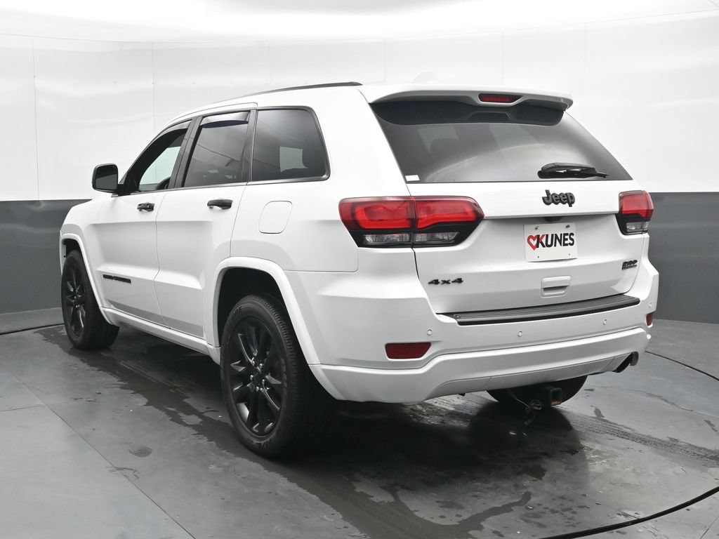 Used 2021 Jeep Grand Cherokee Laredo X AWD/4WD image 9