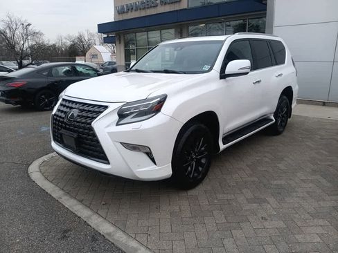 Used 2022 Lexus GX 460 Premium w/ Premium Package image 2