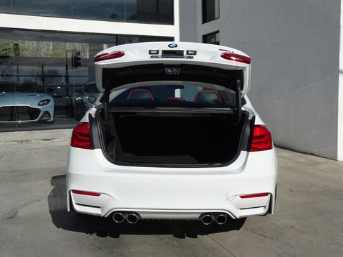 Used 2017 BMW M3 image 5