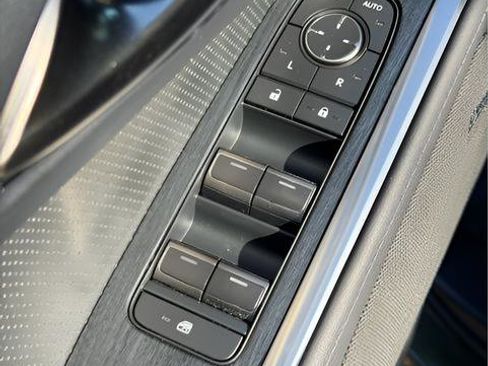 Used 2024 Lexus GX 550 image 14