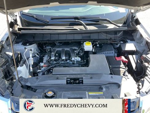 Used 2025 Nissan Pathfinder SL AWD/4WD image 22