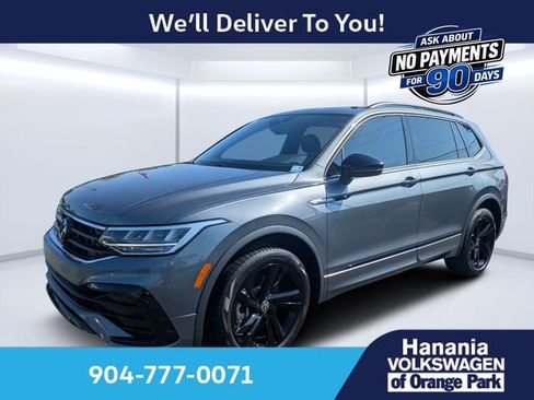 Certified 2024 Volkswagen Tiguan SE R-Line FWD image 7