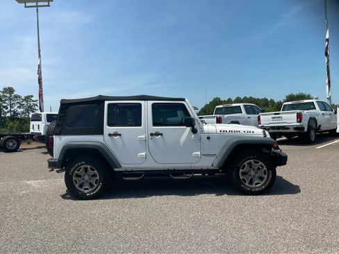 Used 2014 Jeep Wrangler Unlimited Rubicon AWD/4WD image 4