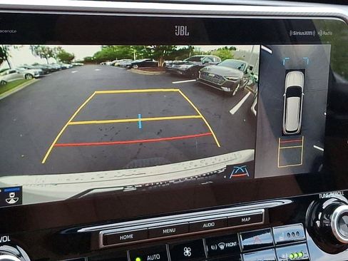 Used 2021 Toyota Highlander Platinum FWD image 19