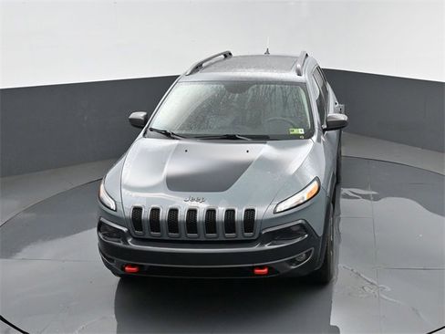 Used 2015 Jeep Cherokee Trailhawk w/ Comfort/Convenience Group image 24