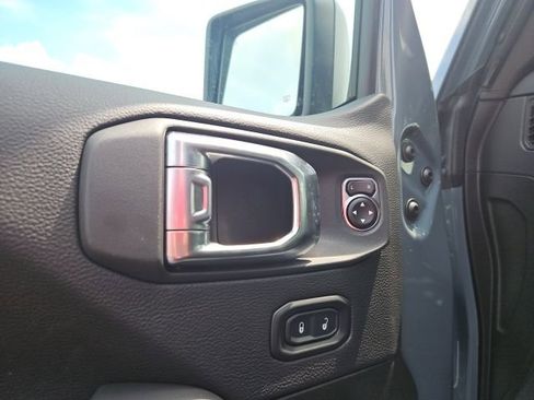 New 2025 Jeep Wrangler Unlimited Rubicon 392 image 35