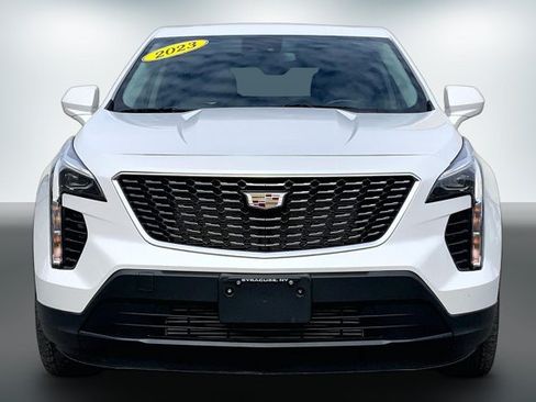 Used 2023 Cadillac XT4 Luxury w/ Cold Weather Package AWD/4WD image 2
