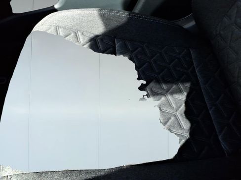 Used 2025 Nissan Kicks SV image 23