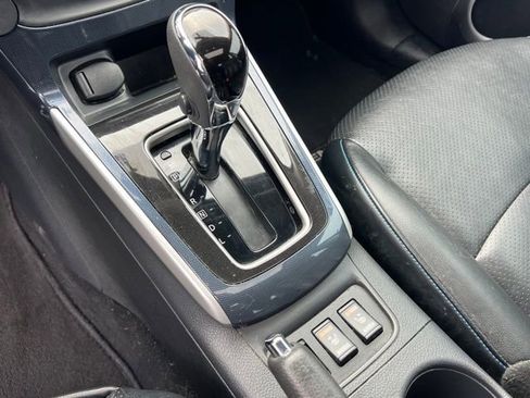 Used 2019 Nissan Sentra SR w/ Premium Package (SR) image 19