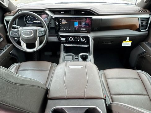 Used 2024 GMC Sierra 2500 Denali w/ Denali Reserve Package image 22