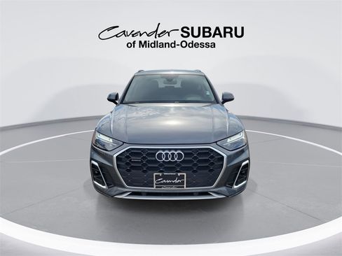 Used 2023 Audi Q5 2.0T Premium w/ Convenience Package image 2