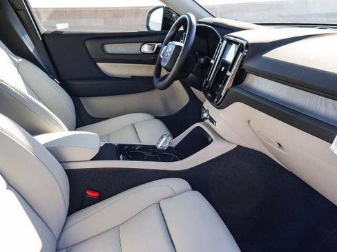 New 2026 Volvo XC40 B5 Plus w/ Protection Package Premier image 12