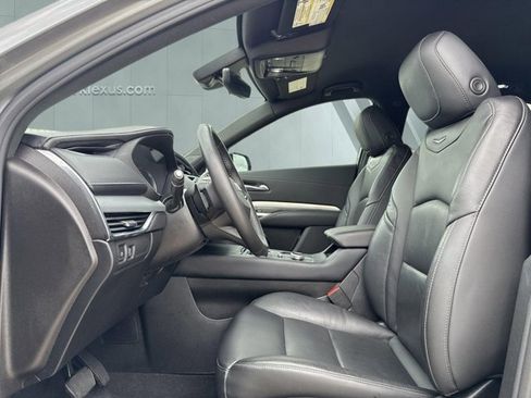 Used 2023 Cadillac XT4 Premium Luxury w/ Enhanced Visibility Package image 9