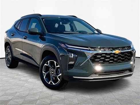 New 2026 Chevrolet Trax LT image 1