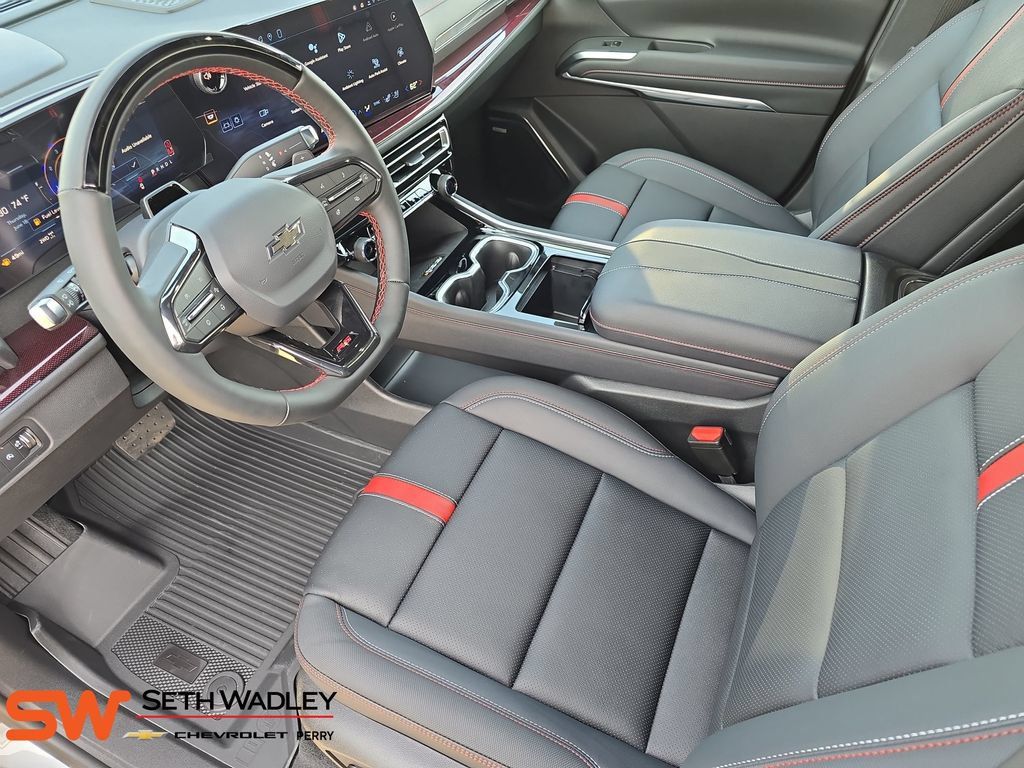 New 2026 Chevrolet Traverse RS w/ LPO, Floor Liner Package AWD/4WD image 17