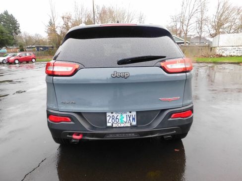 Used 2014 Jeep Cherokee Trailhawk w/ Leather Interior Group image 23