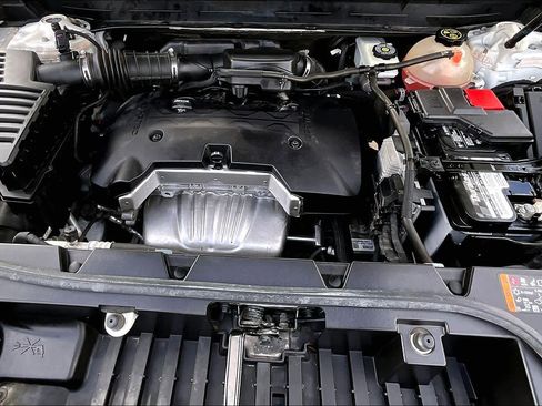 Used 2021 GMC Acadia SLE w/ Driver Convenience Package image 31