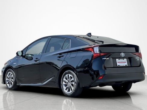 Certified 2022 Toyota Prius Limited w/ Premium Convenience Package FWD image 3