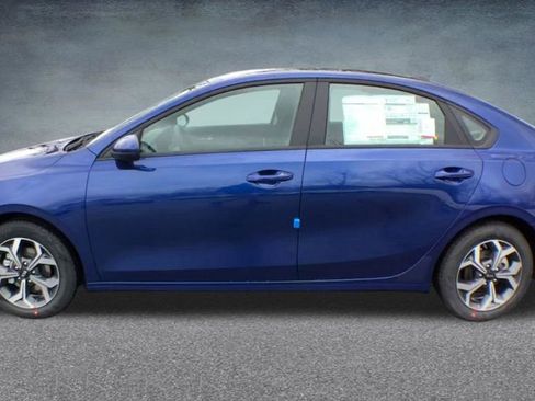 Used 2021 Kia Forte LXS FWD image 11